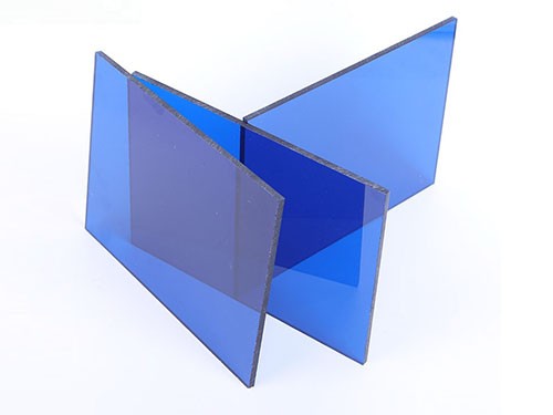Clear solid polycarbonate sheet